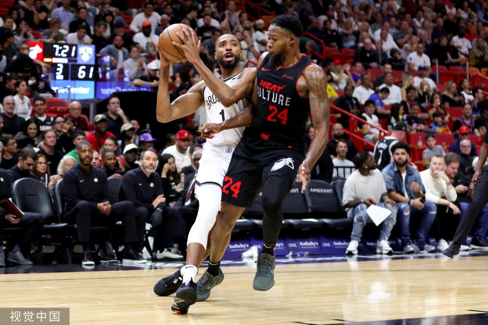 的标题与小 的标题与小