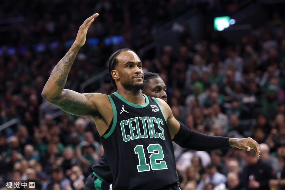 洛佩斯受到 洛佩斯受到