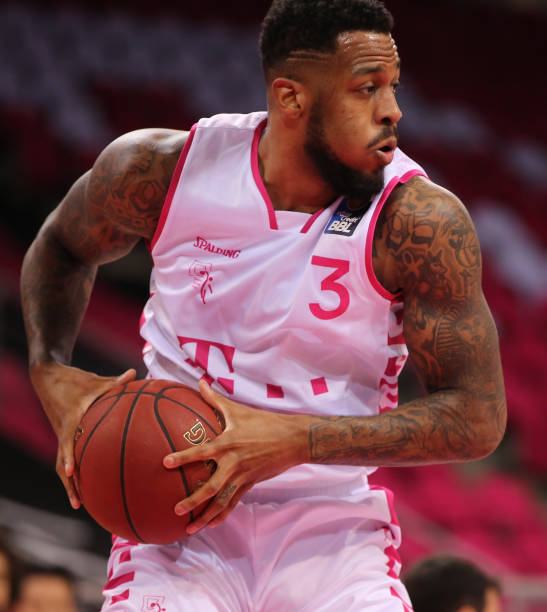 凭借其独特 凭借其独特