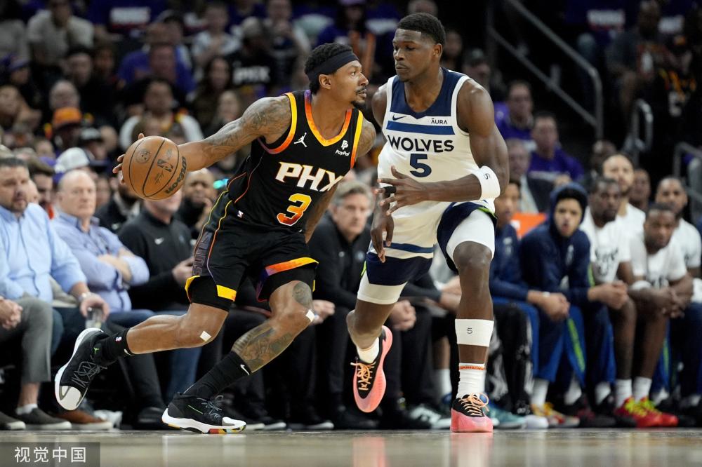 渐展现出自 渐展现出自